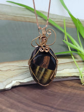 Load image into Gallery viewer, Obsidian /Tigereye Pendant